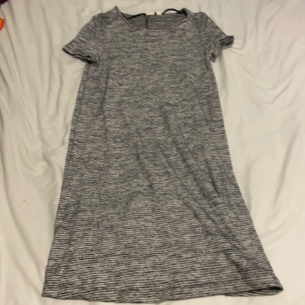 blue and white striped gap dress